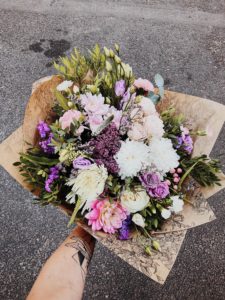 pastelowy-bukiet-okolicznosciowy-kwiaciarnia-badylarz