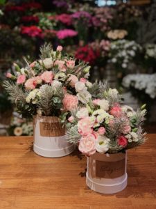 flowerbox-kwiaty-w-pudelku-kwiaciarnia-badylarz